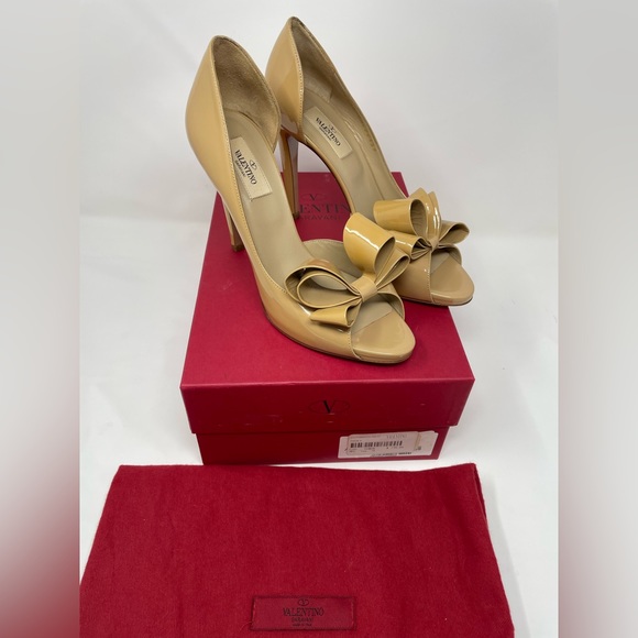 Valentino D'Orsay Pumps AUTH - Picture 7 of 7